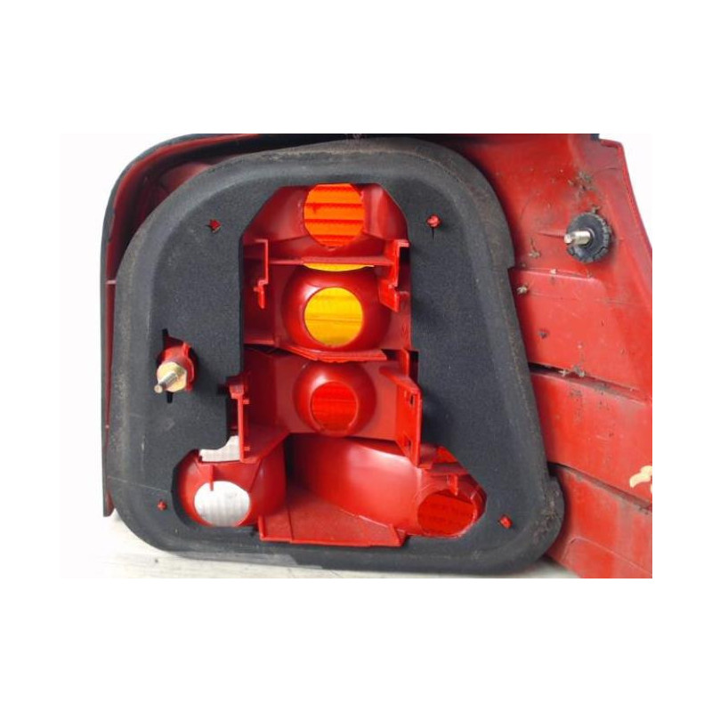 Feu arriere principal gauche (feux) VOLKSWAGEN GOLF 4 d’occasion