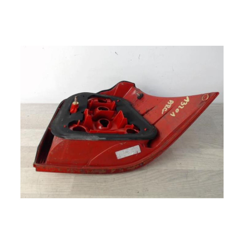 Feu arriere principal gauche (feux) VOLKSWAGEN GOLF 4 d’occasion