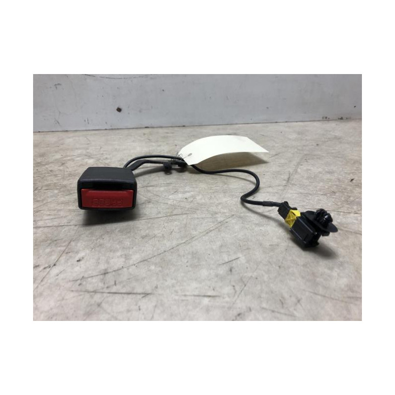 Attache ceinture arriere centrale CITROEN C4 PICASSO 1 d’occasion