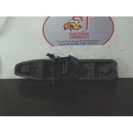 Platine feu arriere gauche RENAULT  d’occasion
