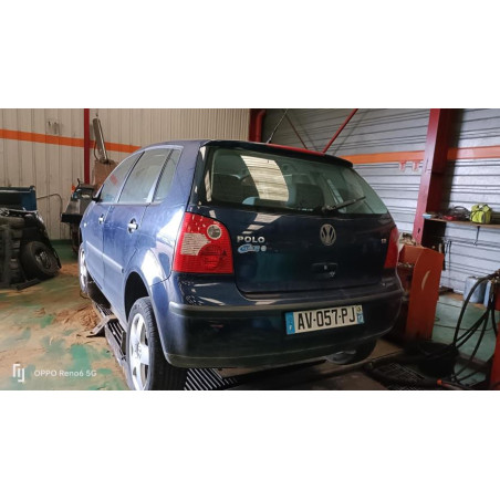 Bras essuie glace avant droit VOLKSWAGEN POLO 4 PHASE 1 d’occasion