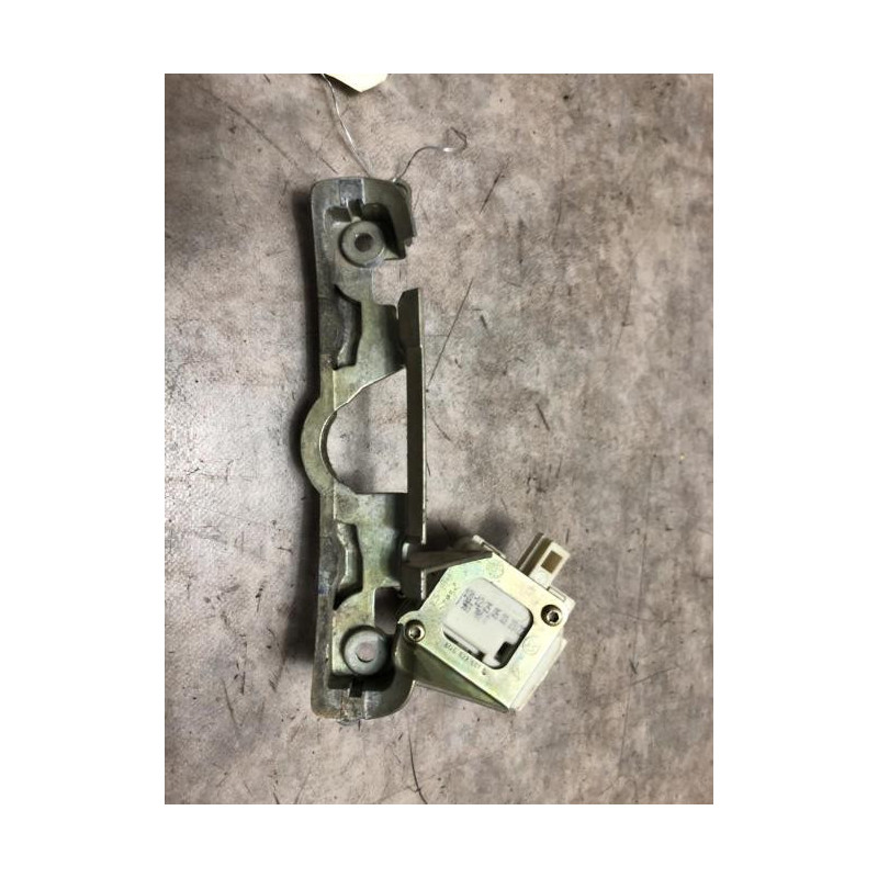 Actionneur serrure hayon VOLKSWAGEN POLO 4 PHASE 1 d’occasion