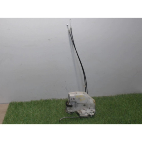 Serrure avant droit SUZUKI SWIFT 3 d’occasion