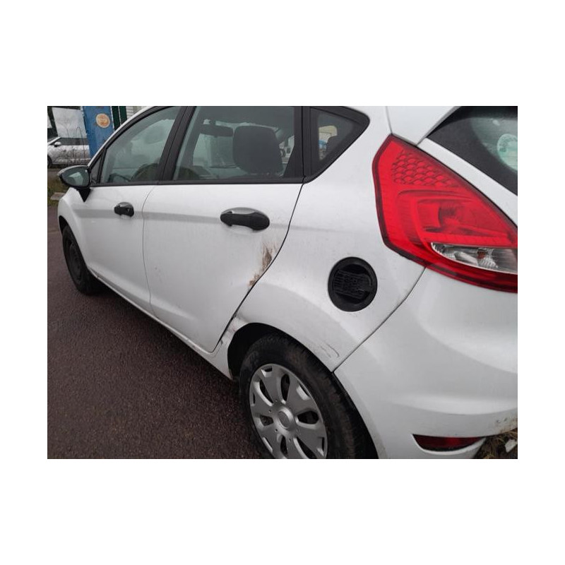 Feu arriere principal droit (feux) FORD FIESTA 6 PHASE 1 d’occasion