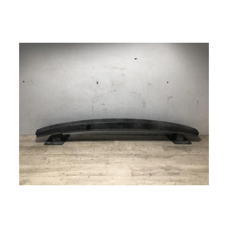 Renfort pare choc arriere (traverse) VOLKSWAGEN POLO 4 PHASE 1 d’occasion