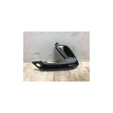 Poignee interieur avant gauche VOLKSWAGEN POLO 5 PHASE 2 d’occasion