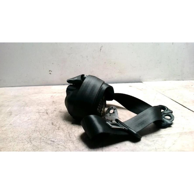 Ceinture arriere gauche VOLKSWAGEN POLO 4 PHASE 2 d’occasion