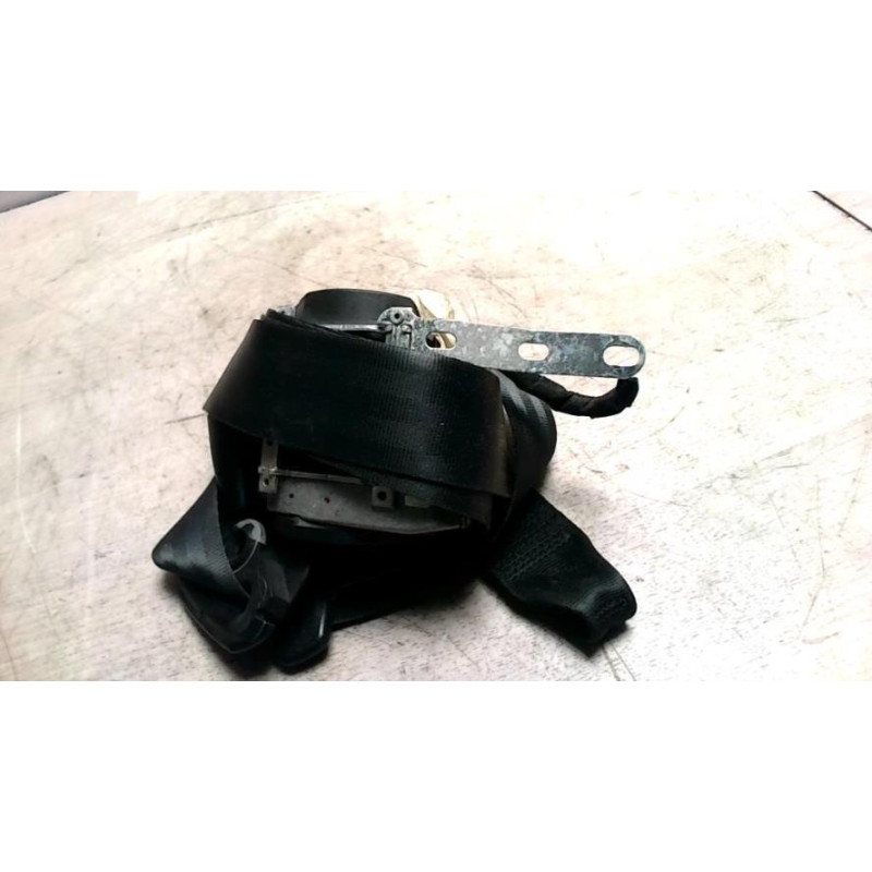 Ceinture avant droit VOLKSWAGEN POLO 4 PHASE 2 d’occasion