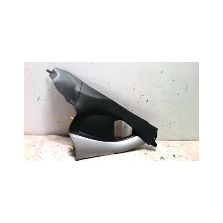 Garniture porte avant droite TOYOTA AURIS 1 PHASE 1 d’occasion