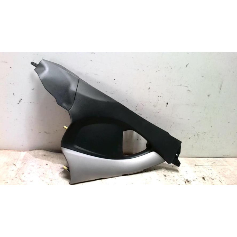 Garniture porte avant droite TOYOTA AURIS 1 PHASE 1 d’occasion