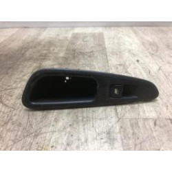 Interrupteur de leve vitre arriere droit PEUGEOT 308 1 SW PHASE 1 BREAK d’occasion