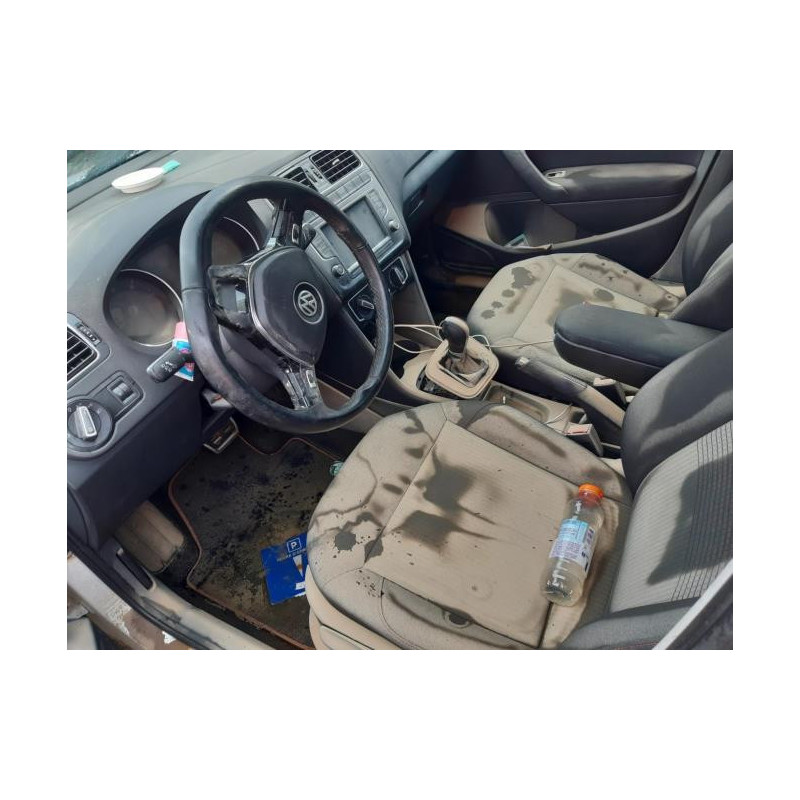 Support de pare chocs arriere VOLKSWAGEN POLO 5 PHASE 2 d’occasion
