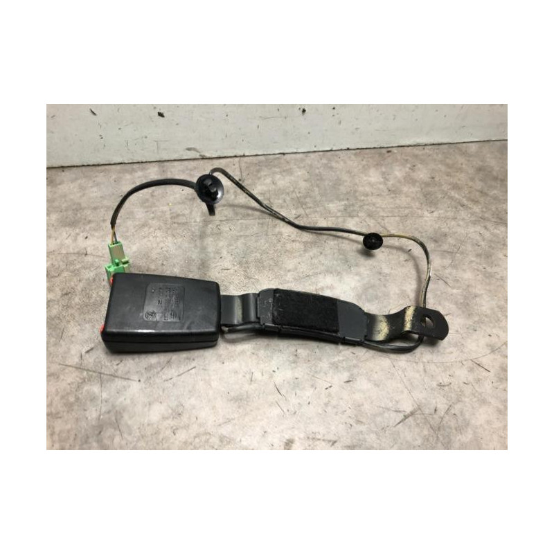 Attache ceinture avant gauche VOLKSWAGEN POLO 5 PHASE 2 d’occasion