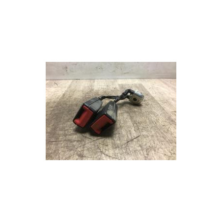 Attache ceinture arriere gauche VOLKSWAGEN POLO 5 PHASE 2 d’occasion
