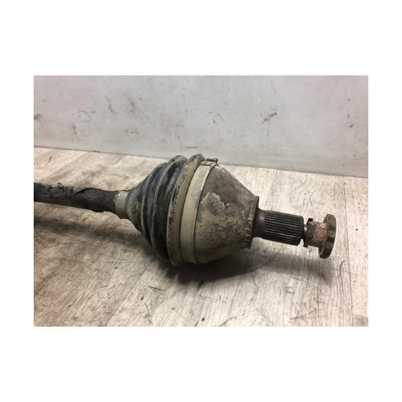Cardan gauche (transmission) VOLKSWAGEN POLO 5 PHASE 2 d’occasion