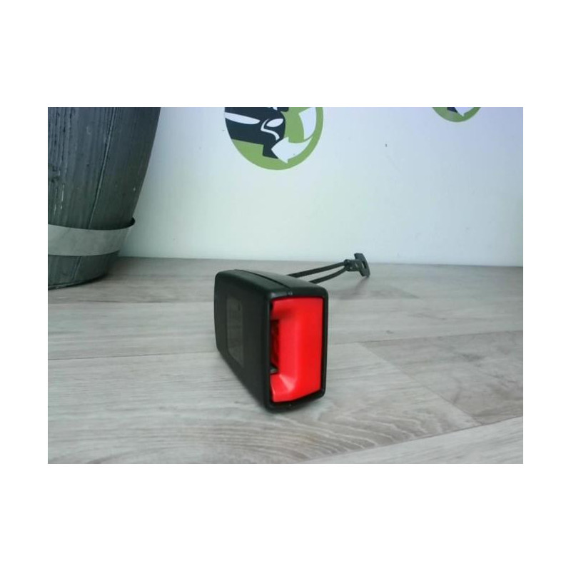 Attache ceinture arriere centrale MERCEDES CLASSE A 168 PHASE 2 d’occasion