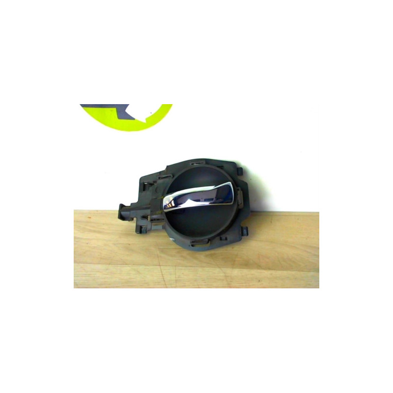 Poignee interieur avant gauche CITROEN C2 PHASE 1 d’occasion