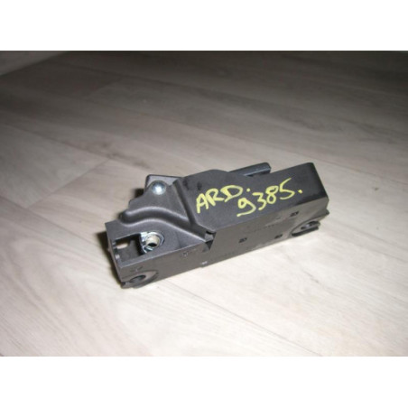Poignee interieur arriere droit FORD FOCUS 2 PHASE 1 d’occasion