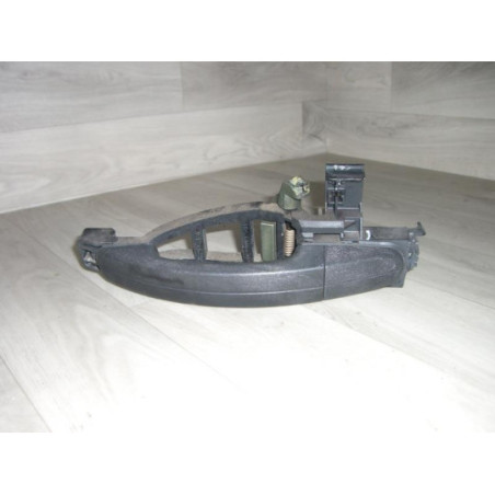 Poignee porte arriere gauche FORD FOCUS 2 PHASE 1 d’occasion