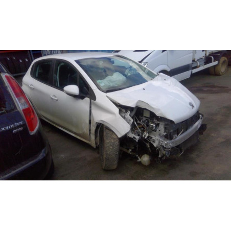 Platine feu arriere gauche PEUGEOT 208 1 PHASE 2 d’occasion