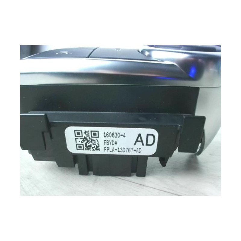 Commande autoradio LAND ROVER DISCOVERY 5 d’occasion
