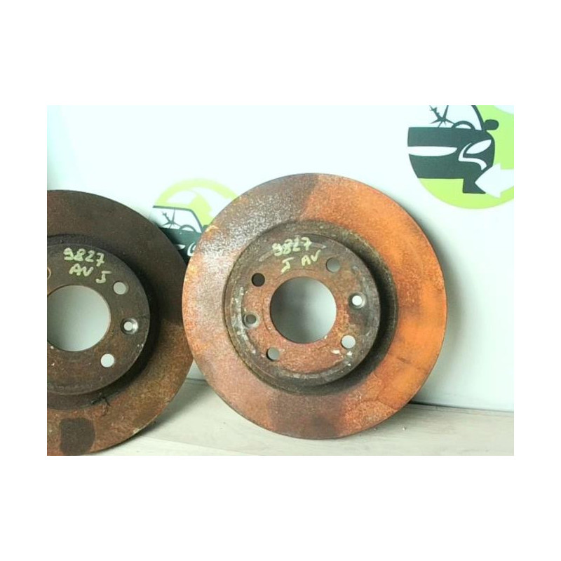 Paire de disques avant (freinage) RENAULT CLIO 2 PHASE 2 d’occasion