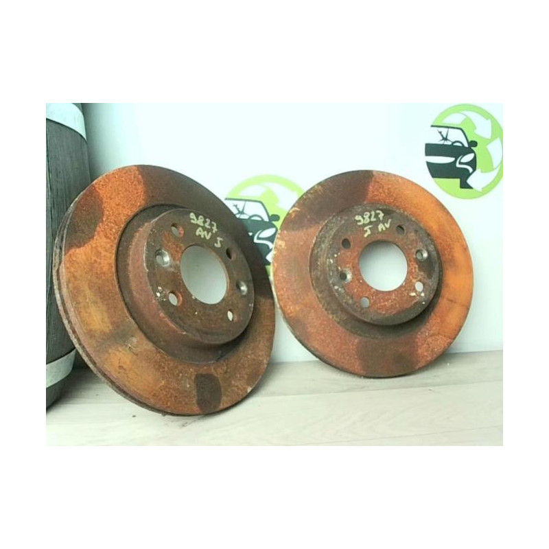 Paire de disques avant (freinage) RENAULT CLIO 2 PHASE 2 d’occasion