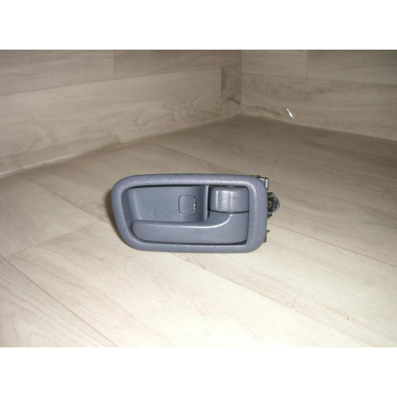 Poignee interieur arriere droit TOYOTA PICNIC d’occasion