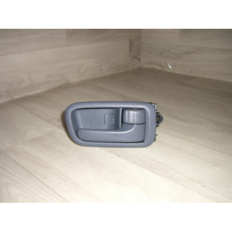 Poignee interieur arriere droit TOYOTA PICNIC d’occasion