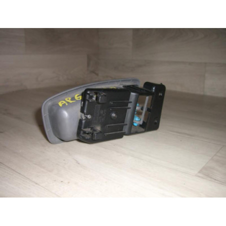 Poignee interieur arriere gauche KIA CARENS 2 d’occasion
