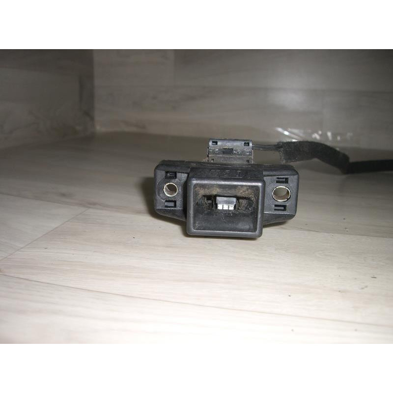 Serrure de hayon RENAULT CLIO 2 PHASE 1 d’occasion
