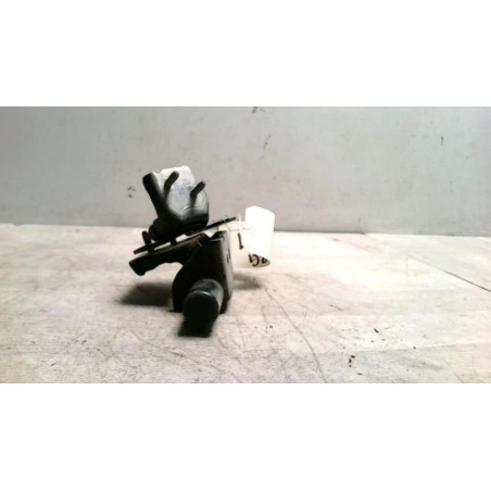 Charniere de porte arriere gauche RENAULT CLIO 3 PHASE 1 d’occasion