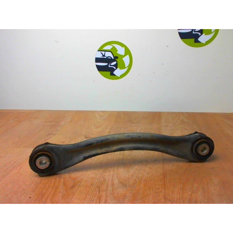 Bras de suspension superieur arriere droit VOLKSWAGEN TOURAN 1 PHASE 1 d’occasion