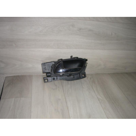 Poignee interieur avant gauche PEUGEOT 407 PHASE 1 d’occasion