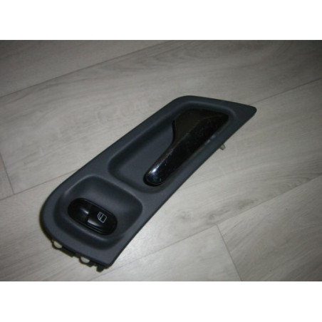 Poignee interieur arriere droit MERCEDES CLASSE C 203 PHASE 1 d’occasion