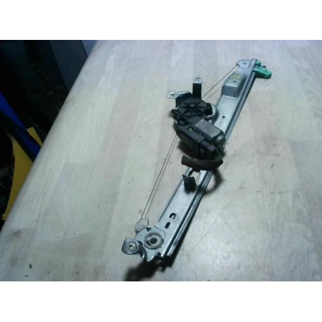 Leve vitre electrique avant droit RENAULT SCENIC 2 PHASE 2 d’occasion