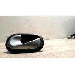 Poignee interieur arriere gauche RENAULT CLIO 3 PHASE 1 d’occasion