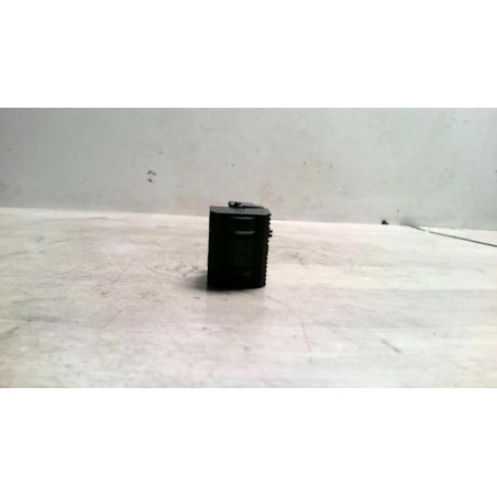 Commande de reglage hauteur de phare VOLKSWAGEN POLO 4 PHASE 2 d’occasion