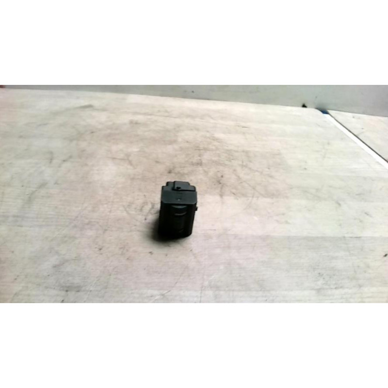 Commande de reglage hauteur de phare VOLKSWAGEN POLO 4 PHASE 2 d’occasion
