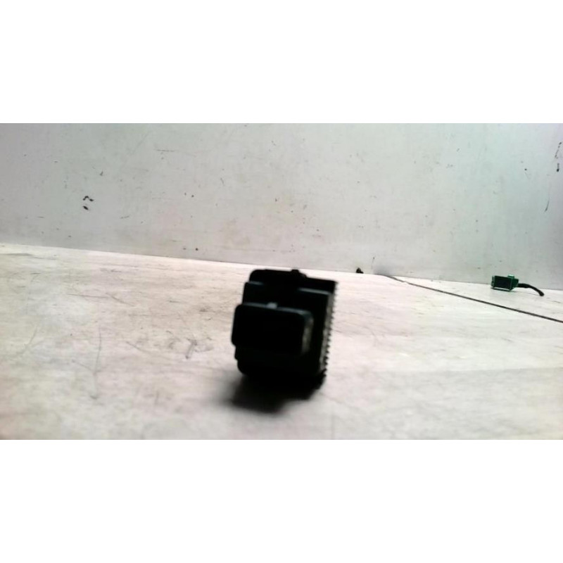 Commande de reglage hauteur de phare VOLKSWAGEN POLO 4 PHASE 2 d’occasion