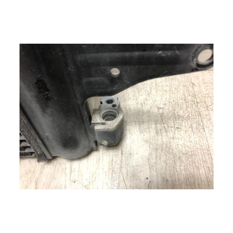 Radiateur clim VOLKSWAGEN POLO 4 PHASE 1 d’occasion