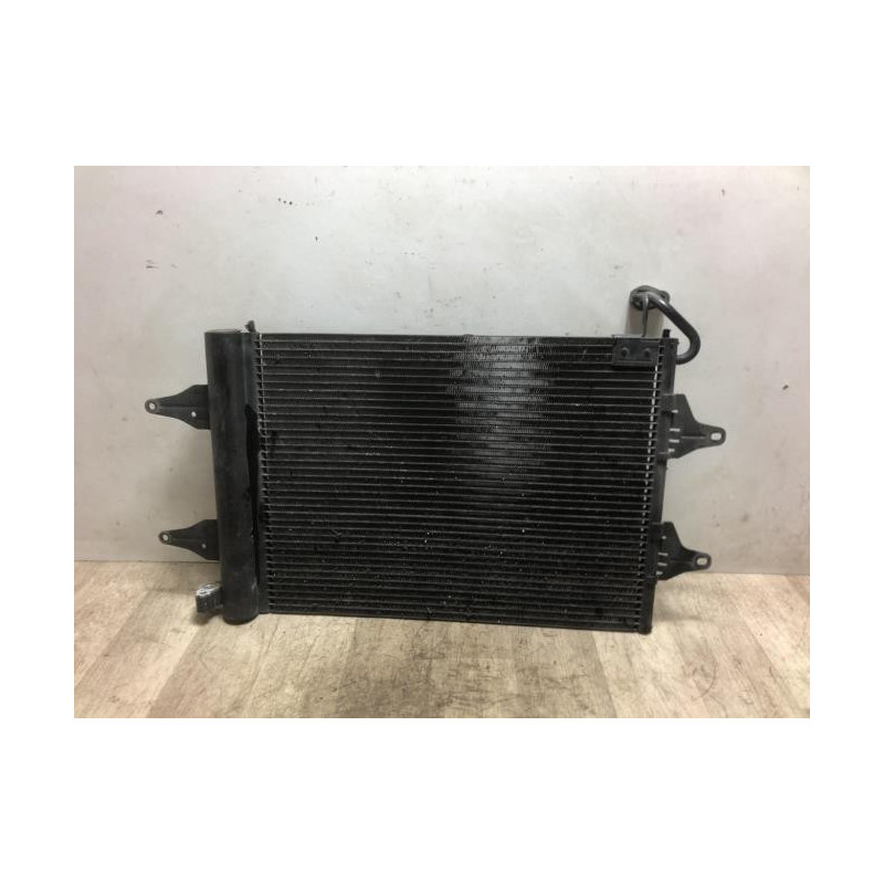 Radiateur clim VOLKSWAGEN POLO 4 PHASE 1 d’occasion