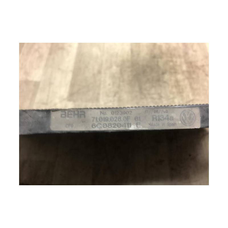 Radiateur clim VOLKSWAGEN POLO 4 PHASE 1 d’occasion
