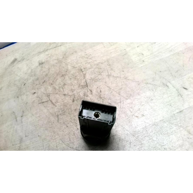 Commande de phare VOLKSWAGEN POLO 4 PHASE 2 d’occasion