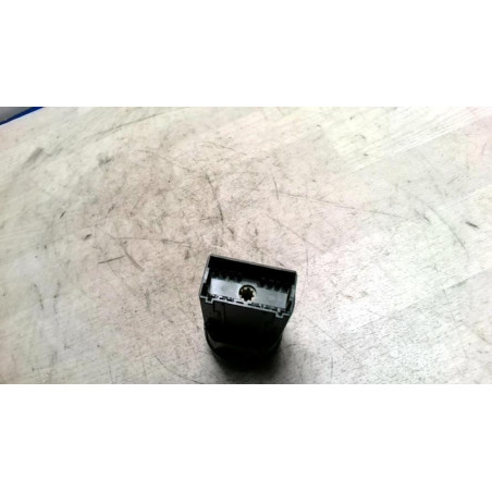 Commande de phare VOLKSWAGEN POLO 4 PHASE 2 d’occasion