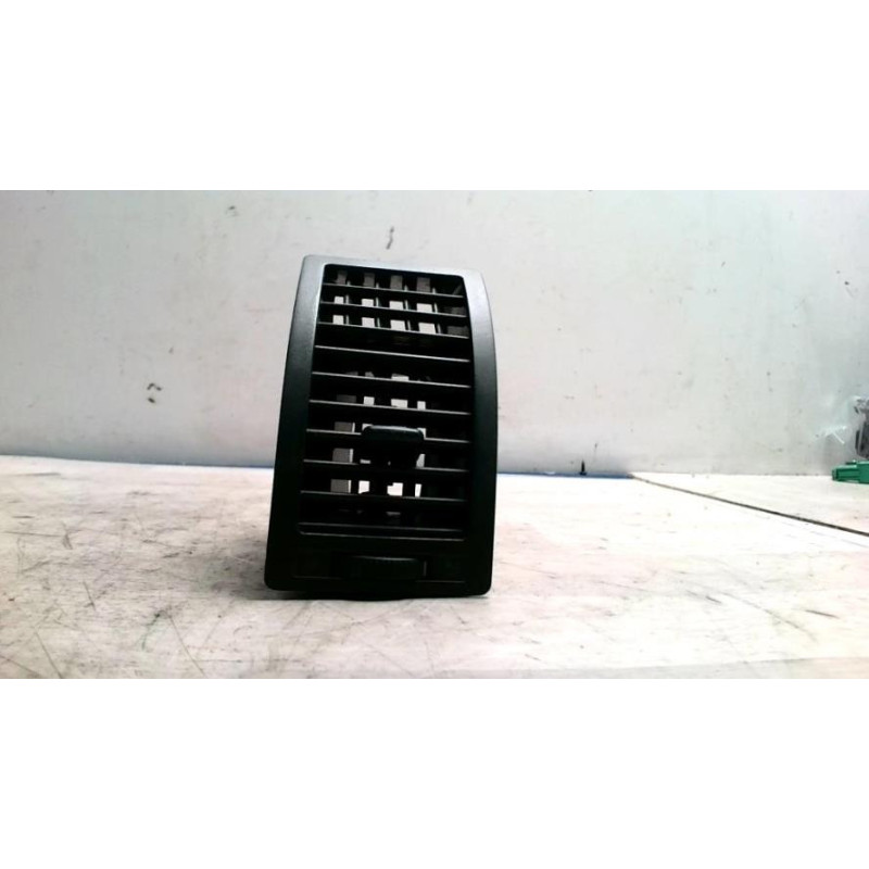 Aerateur tableau de bord avant gauche VOLKSWAGEN POLO 4 PHASE 2 d’occasion