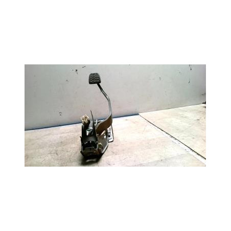 Pedalier de frein TOYOTA YARIS VERSO PHASE 2 d’occasion