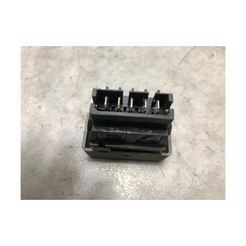 Bouton/Interrupteur RENAULT  d’occasion