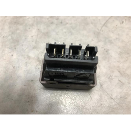 Bouton/Interrupteur RENAULT  d’occasion