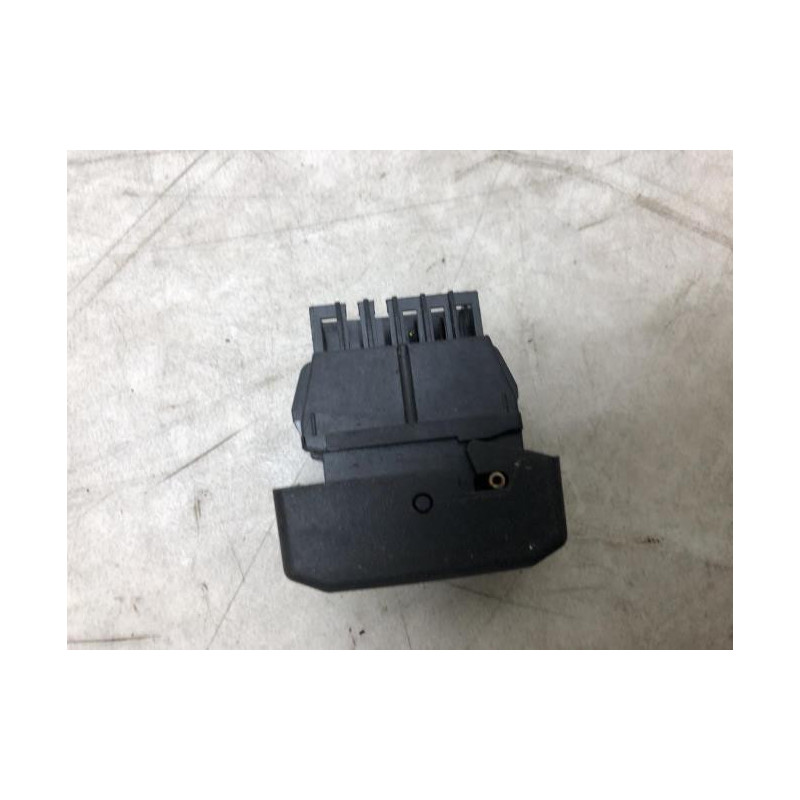 Commande degivrage lunette arriere RENAULT  d’occasion